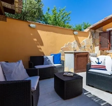 度假居 Casa Annette By La Via Del Mare Viaggi E Vacanze 维拉西米乌斯