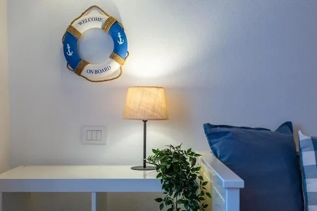 Casa Annette By La Via Del Mare Viaggi E Vacanze Σπίτι διακοπών *